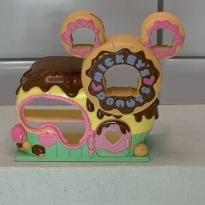 Disney Tsum Tsum Mickeys Donut Shop Playset Miniature INCOMPLETE Worn